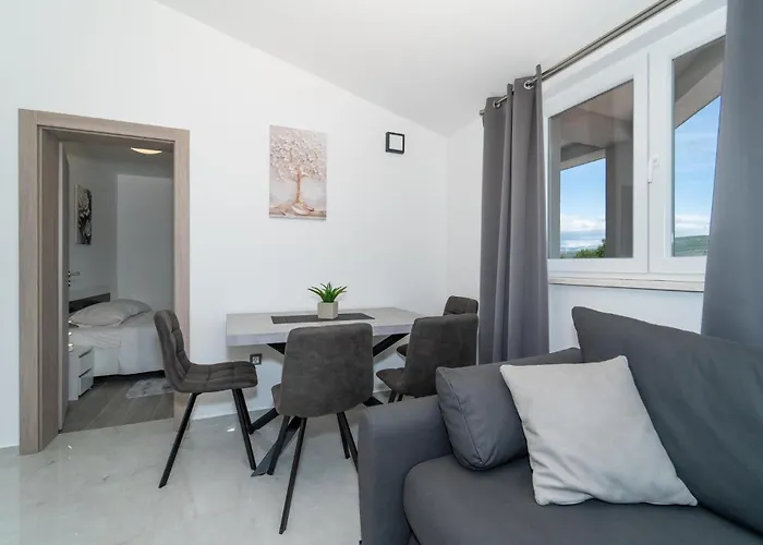 Апартаменты 1 Bedroom Amazing In