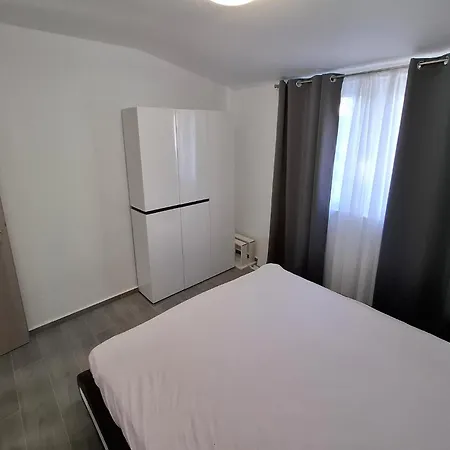 1 Bedroom Stunning In * Pridraga