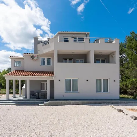 1 Bedroom Stunning In Pridraga