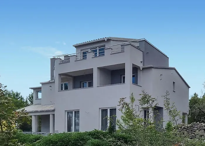 1 Bedroom Amazing In Apartment